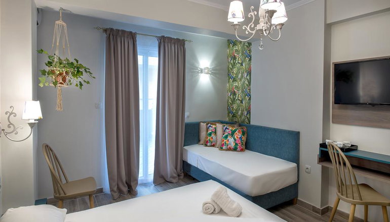 Parthenon Art Hotel